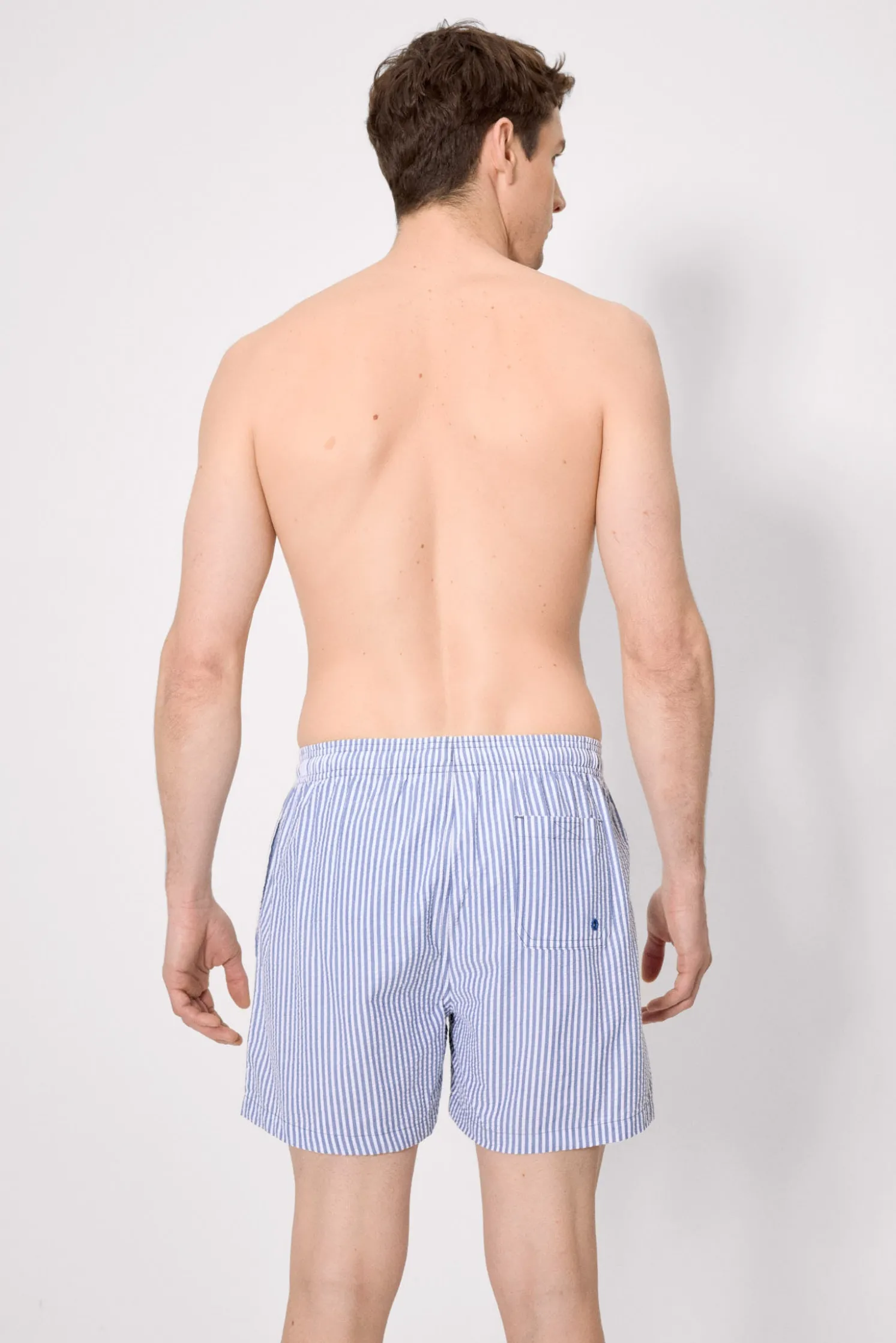 Bañador medio estampado rayas azules