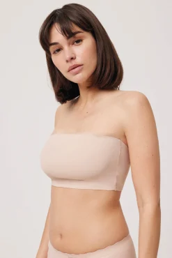 Bandeau con relleno y tirantes removibles nude