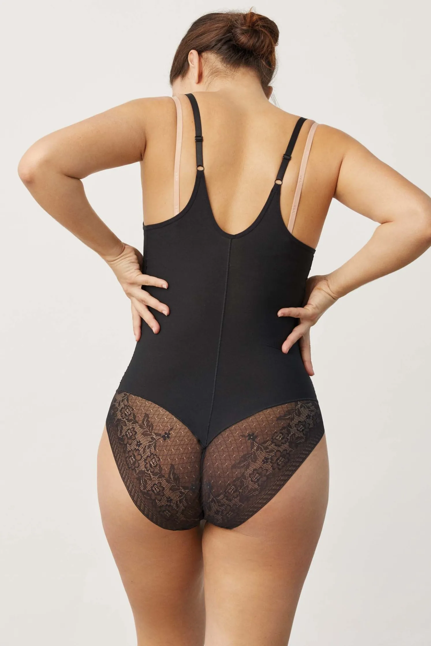 Body-up reductor con encaje negro