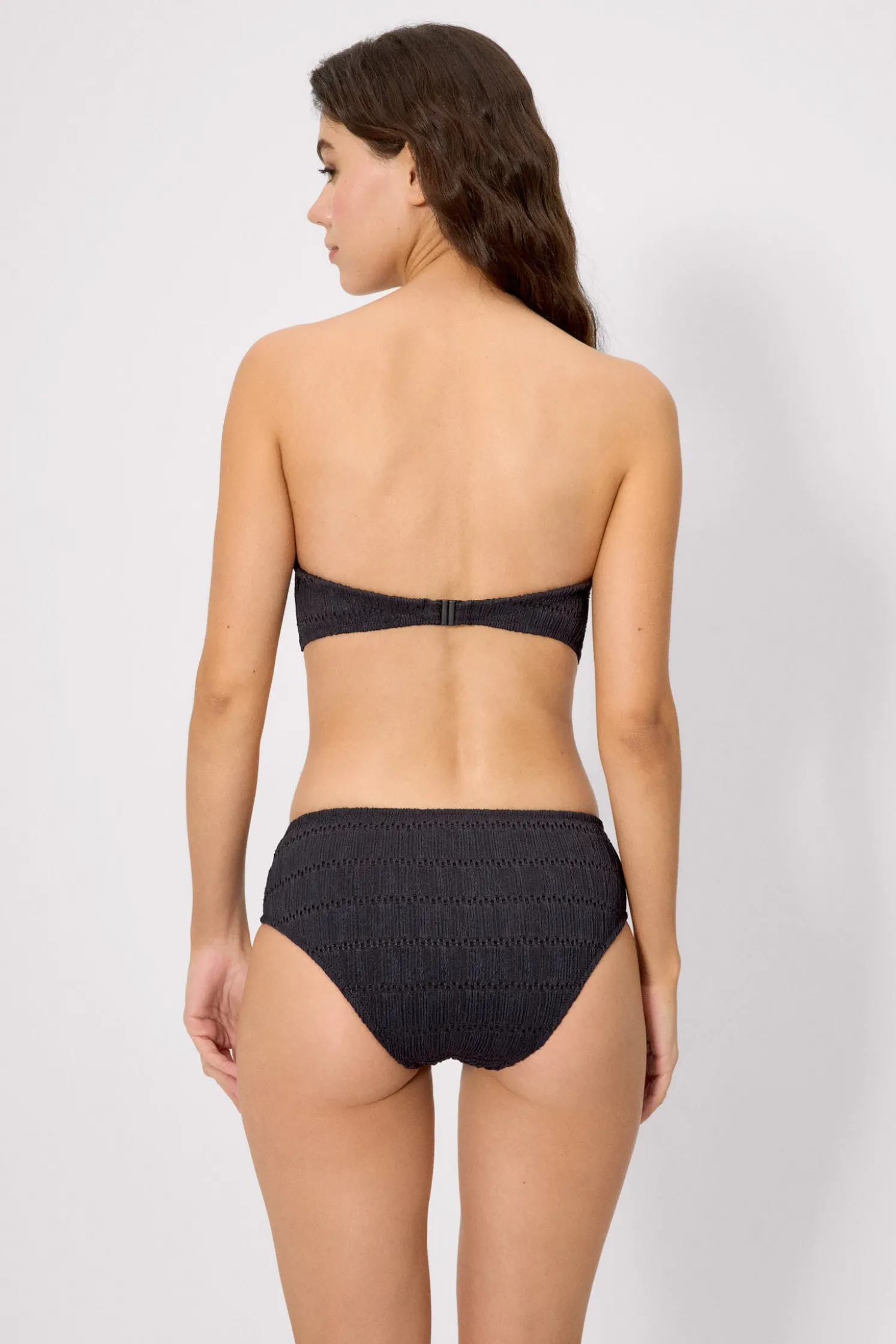Braga bikini midi textura negro