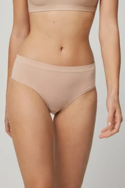 Braga midi adapt con acabados invisibles nude