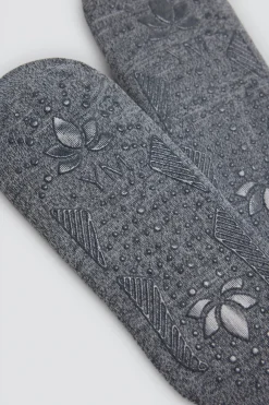 Calcetines antideslizantes para Yoga y Pilates gris