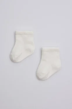 Calcetines básicos recién nacido marfil