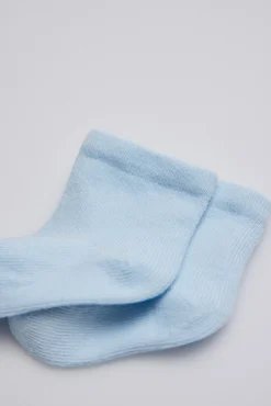 Calcetines básicos recién nacido celeste