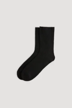 Calcetines de lana sin puño negro