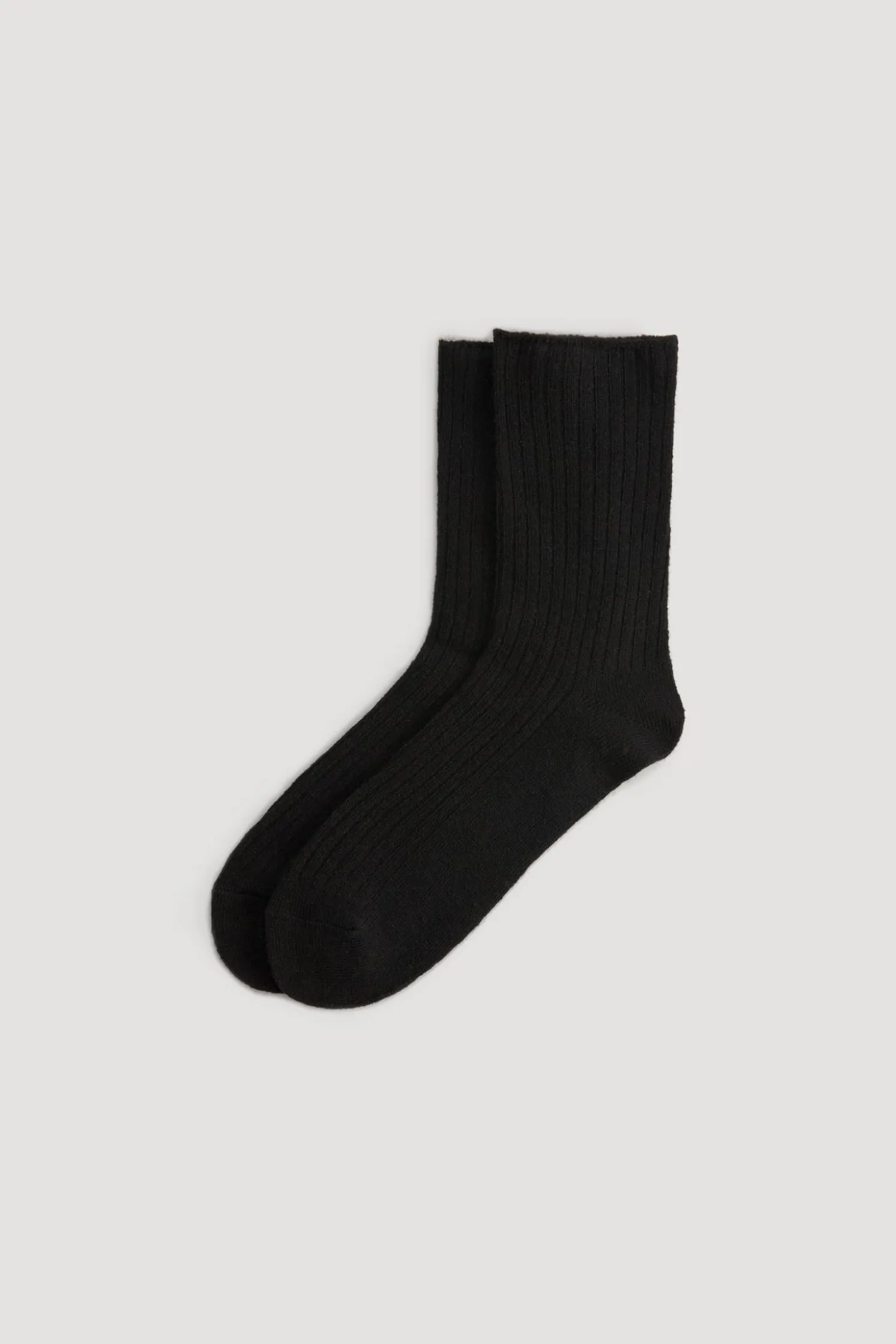 Calcetines de lana sin puño negro