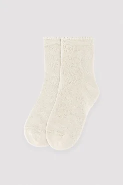 Calcetines infantiles calados marfil