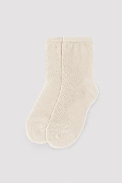 Calcetines infantiles calados beige