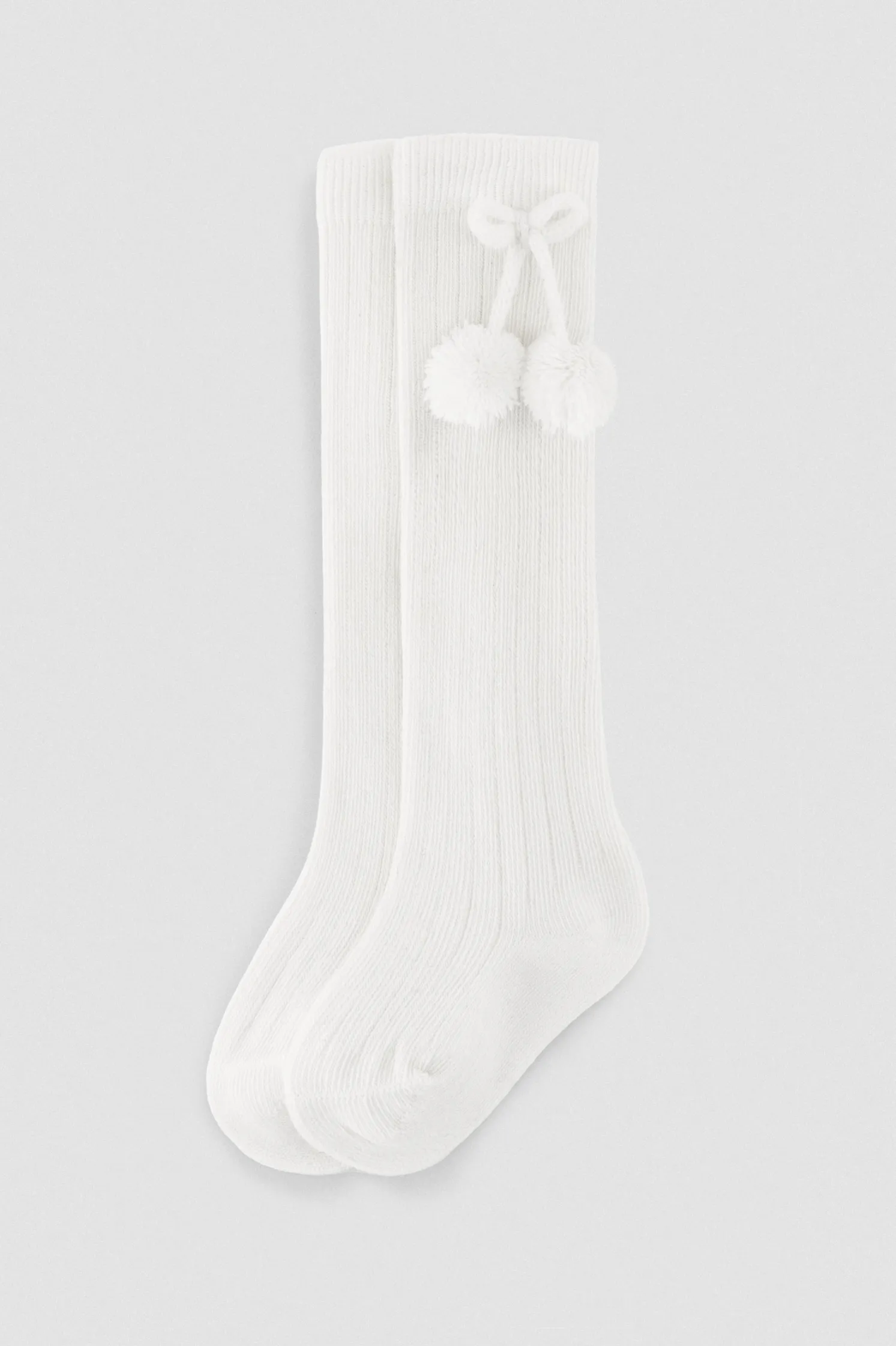 Calcetines largos pompones blanco