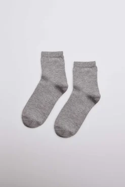 Calcetines perlé infantil gris