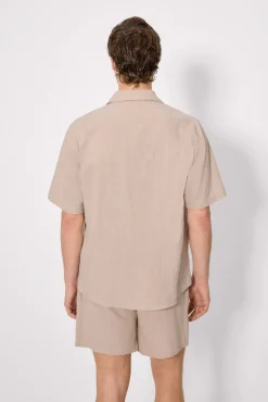 Camisa manga corta abotonada algodón topo