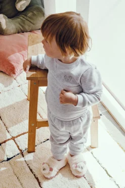 Conjunto bebé básico sudadera y jogger gris