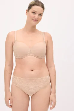 Conjunto interior lencero sujetador capacidad con aro con relleno y braga midi nude
