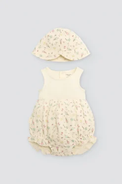Conjunto ranita bebé sin mangas y gorrito estampado veraniego