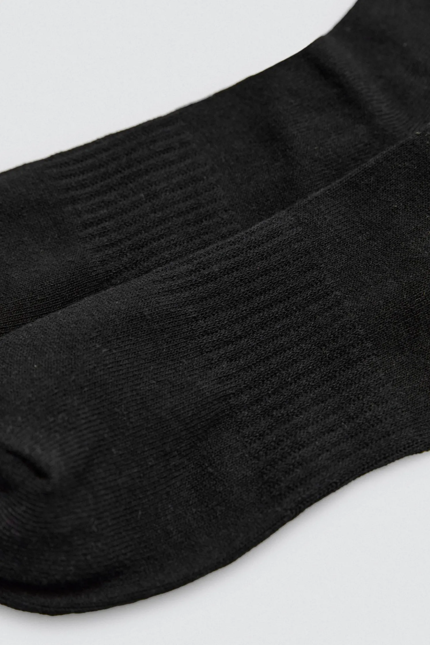 Pack 3 calcetines deportivos puño a rayas tonos oscuros