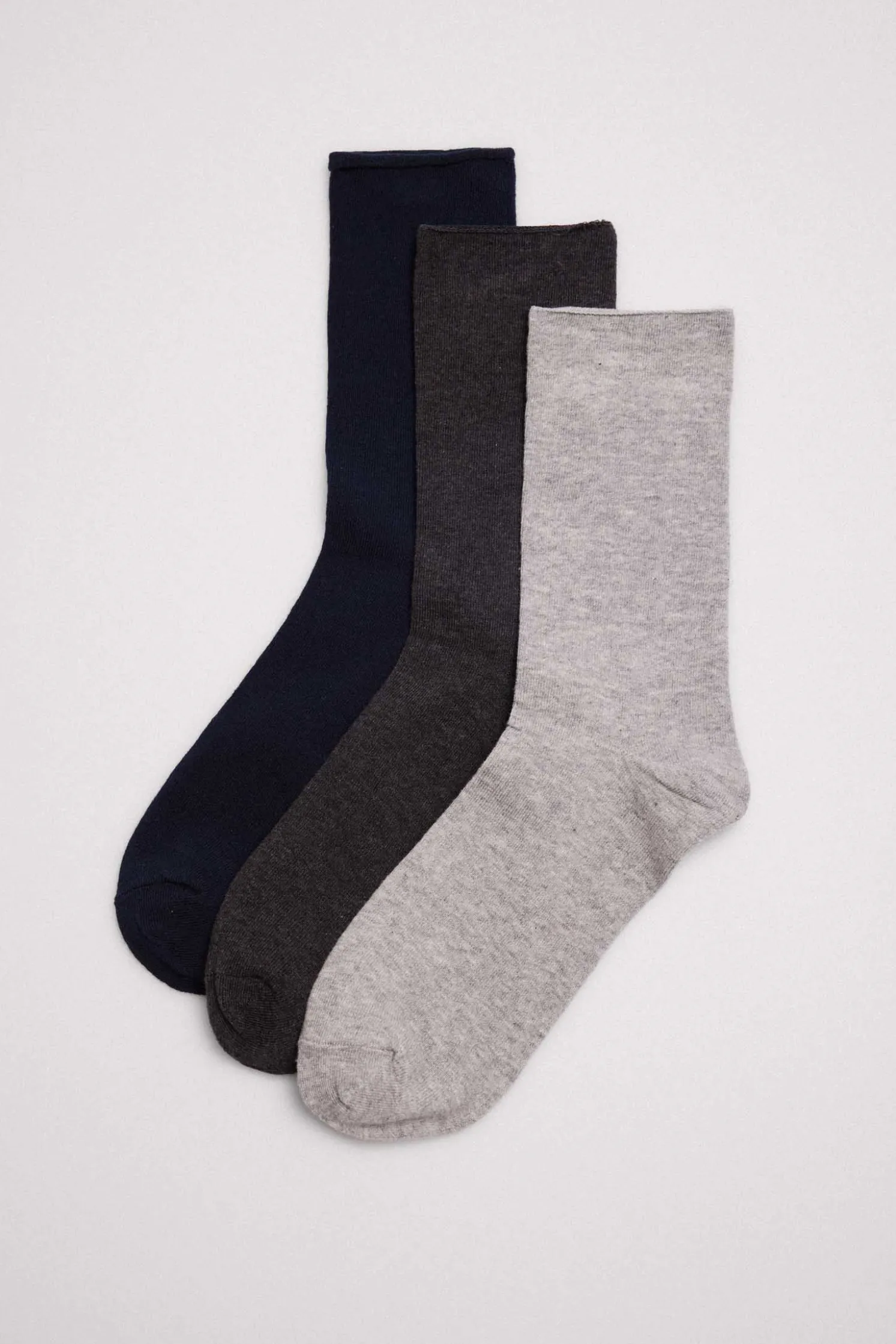 Pack 3 calcetines sin puño hombre tonos oscuros