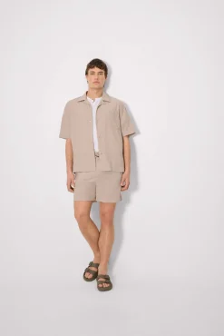 Pantalón corto con cordón algodón topo