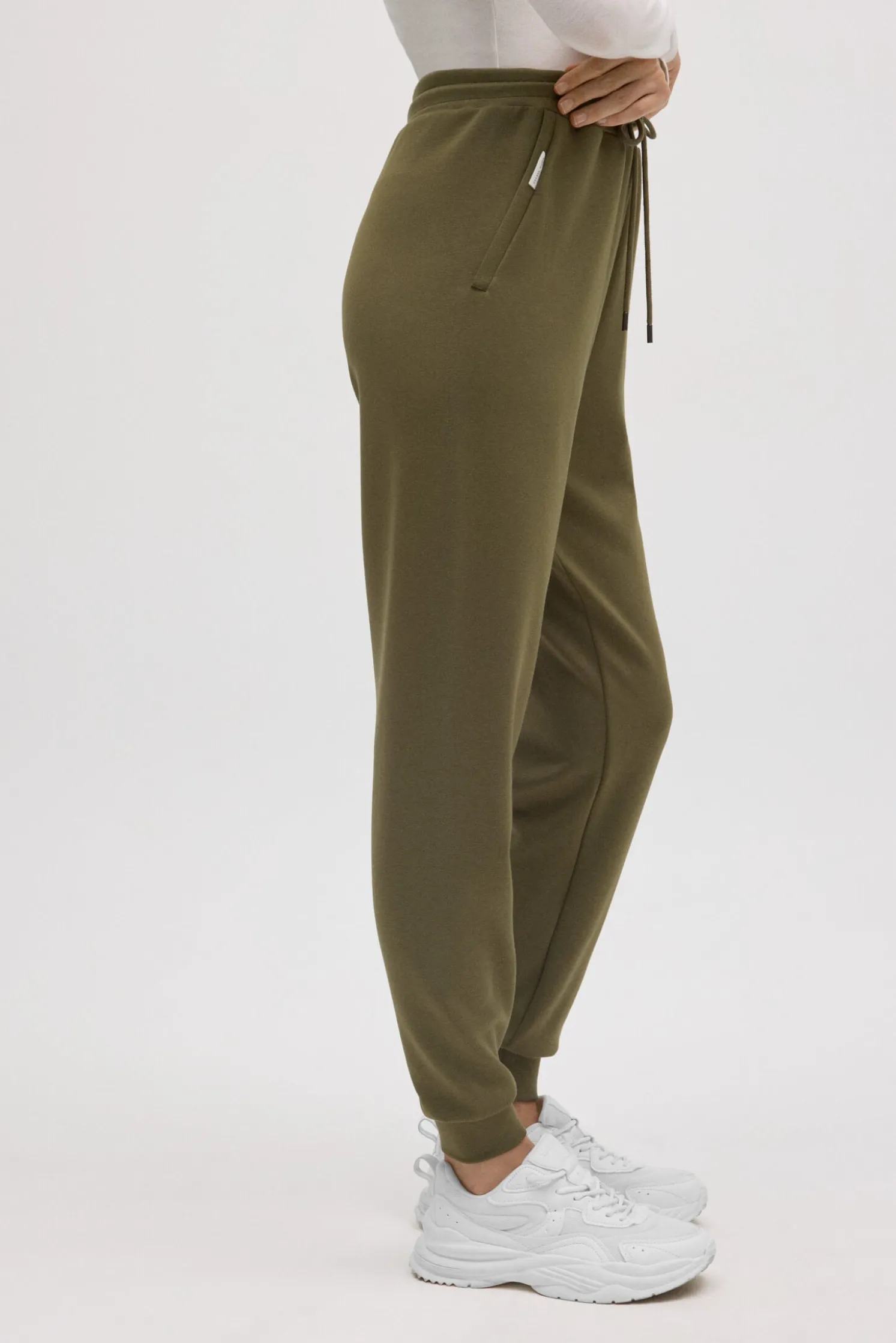 Pantalón jogger fluido verde