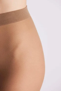 Panty puntera invisible 20 denier bronce
