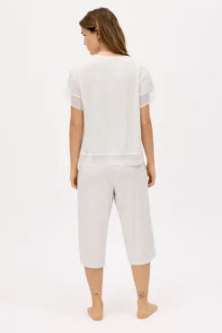 Pijama ligero camiseta manga corta y pantalón capri ancho gris