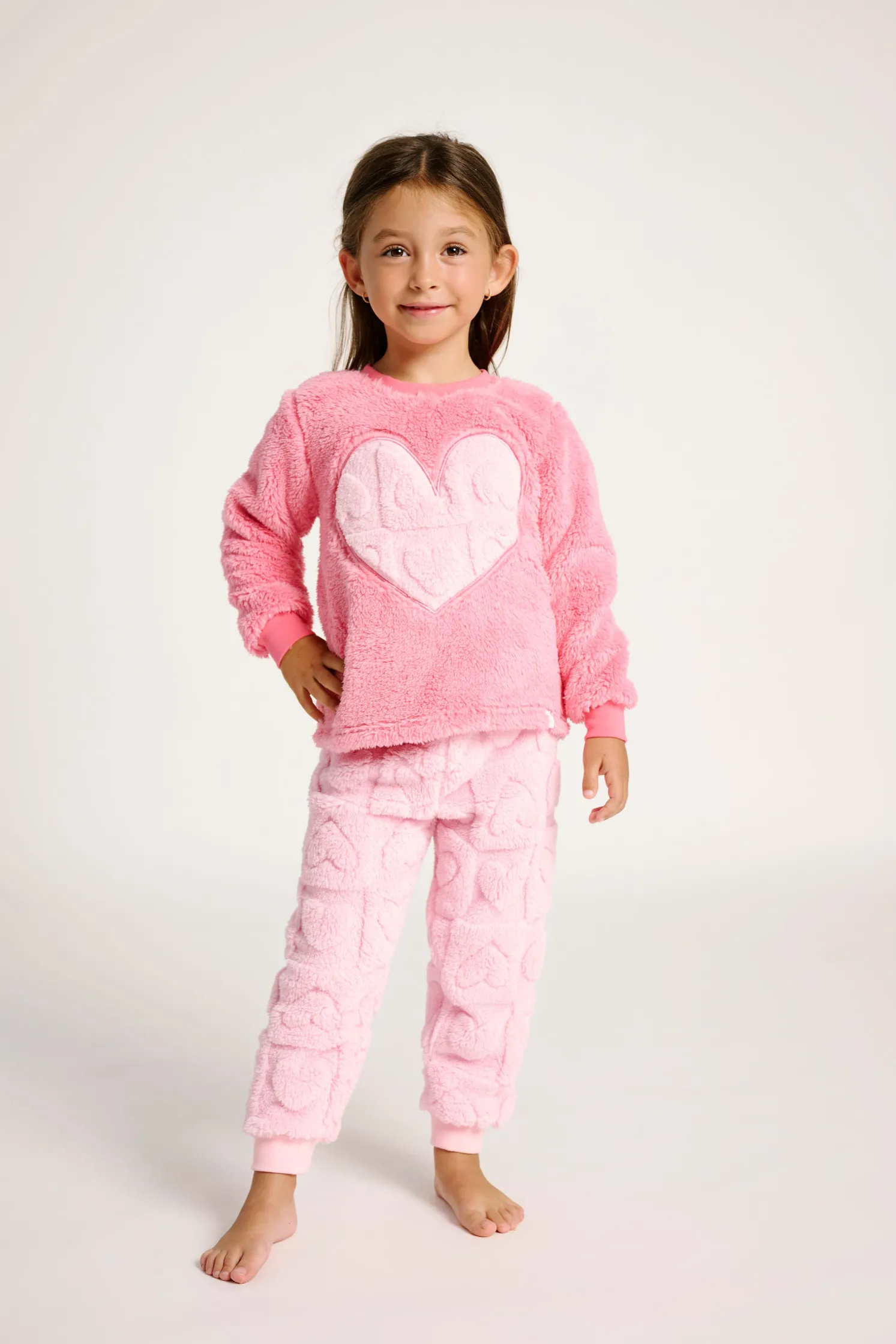 Pijama polar juvenil 10-16 años relieve corazones | MUYDEMI