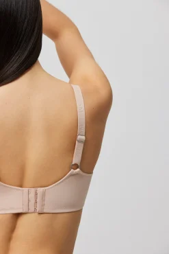 Sujetador de capacidad con aro sin relleno nude