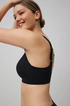 Sujetador sin aro con tirantes anchos y push-up ligero negro