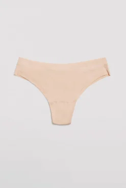Tanga elástico Adapt con acabados invisibles nude