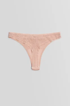 Tanga invisible con encaje nude