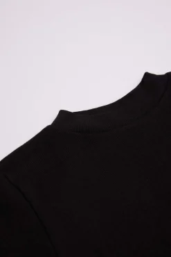 TÉRMICO LIGERO Camiseta manga larga cuello semicisne negra