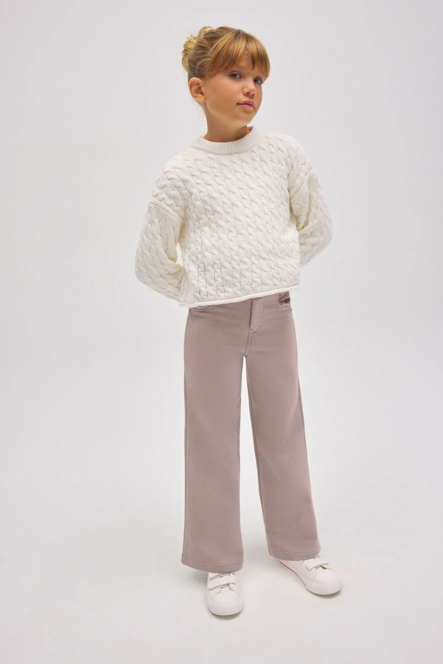 TÉRMICO LIGERO Pantalón niña ancho detalle bolsillos