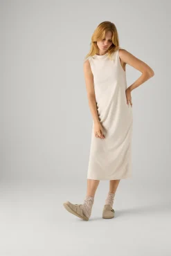 Vestido largo liso sin mangas marfil